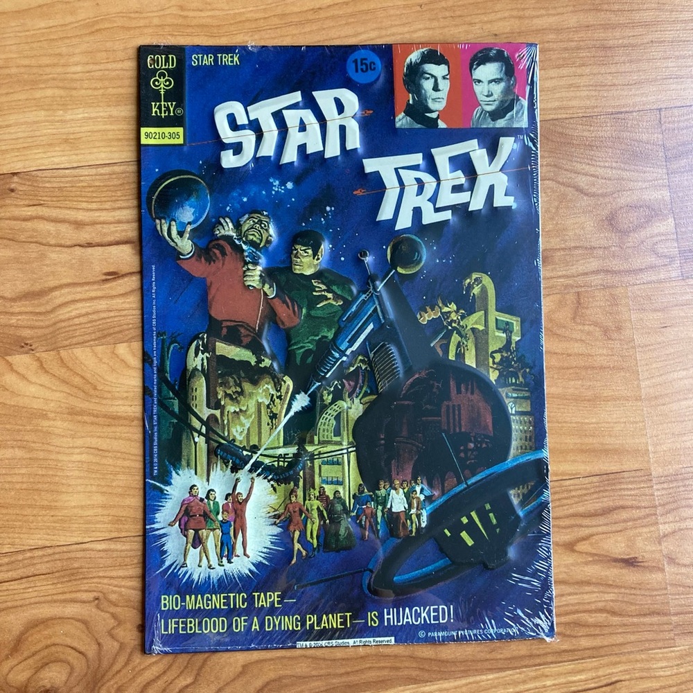 Brand New Star Trek Tin Sign
